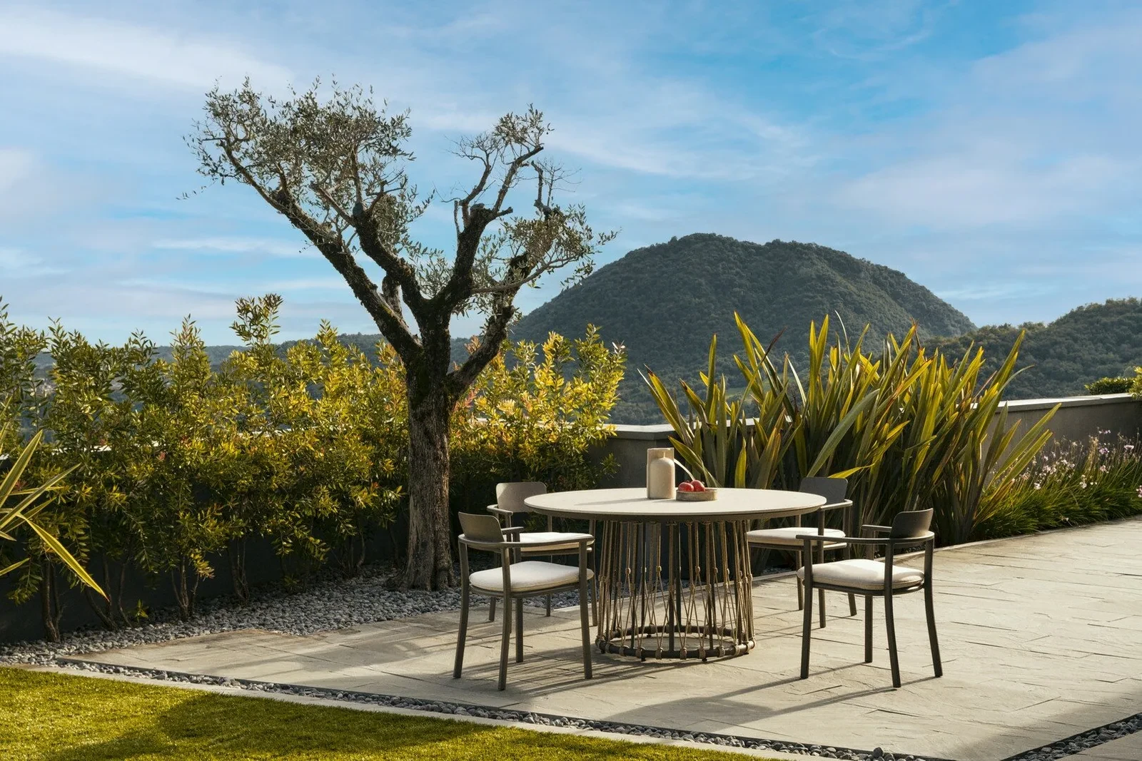 Lanai cocoa - Table de jardin ronde Ø 150 cm